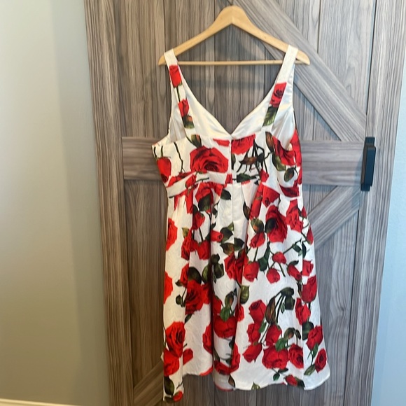 Women’s A-Line Party Dress in Brocade, Size 18 - Picture 3 of 7